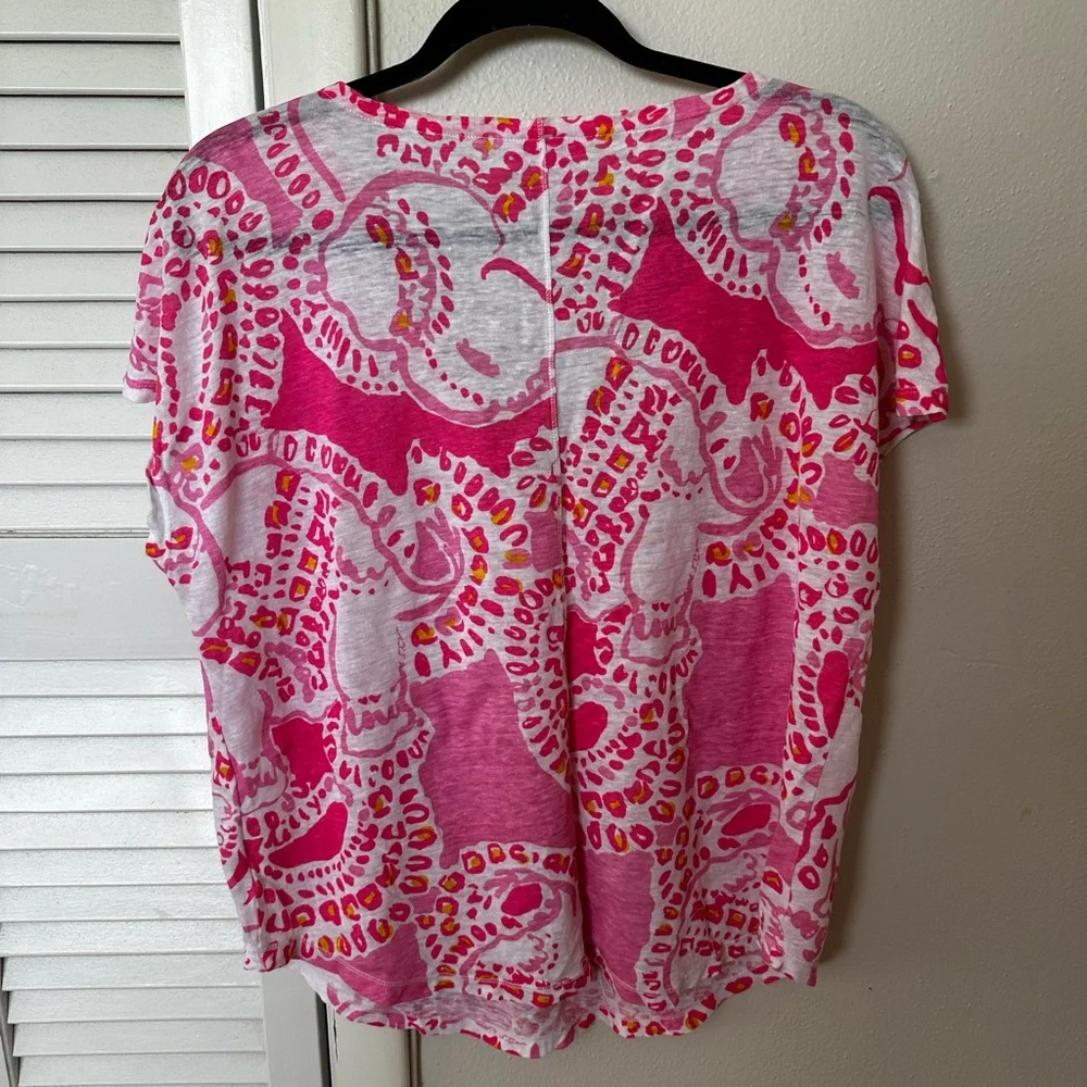 Lilly Pulitzer Duval Top in Hot Coral Trunk in Love - Picture 2 of 3